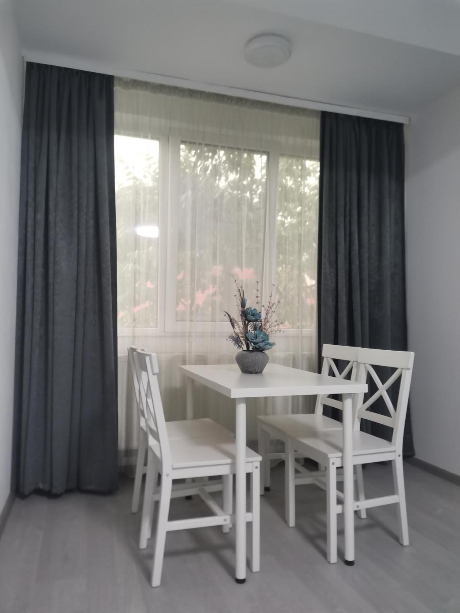 Zenlux Ξενοδοχείο Ιάσιο Εξωτερικό φωτογραφία